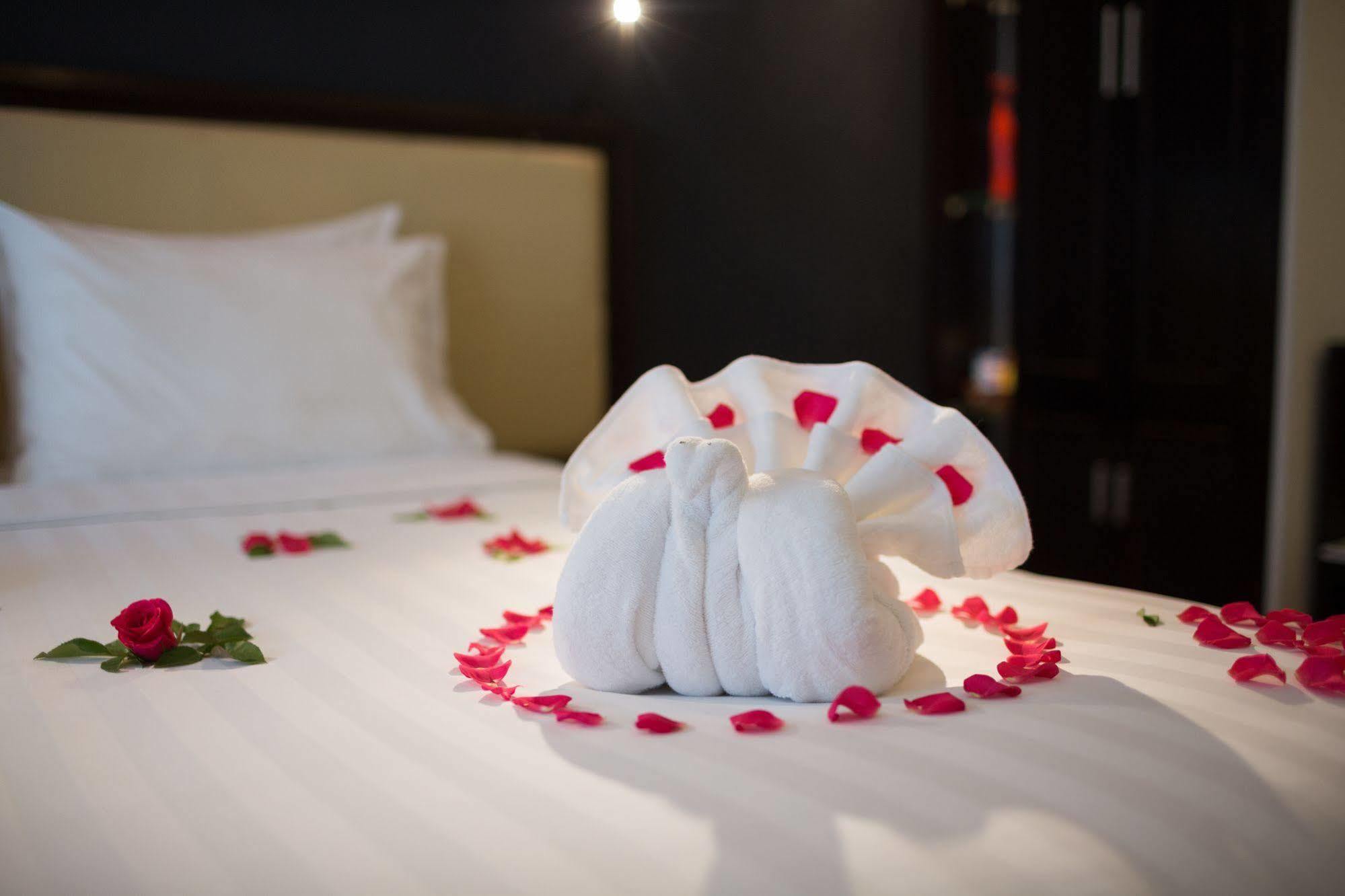 Serene Premier Hotel Hanoi Eksteriør bilde